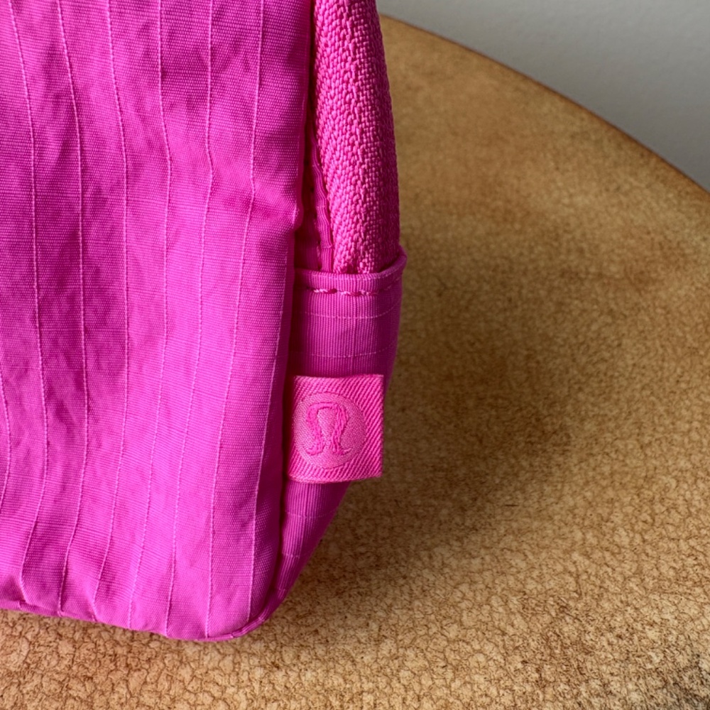 Lululemon Mini Belt Bag - Picture 5 of 8